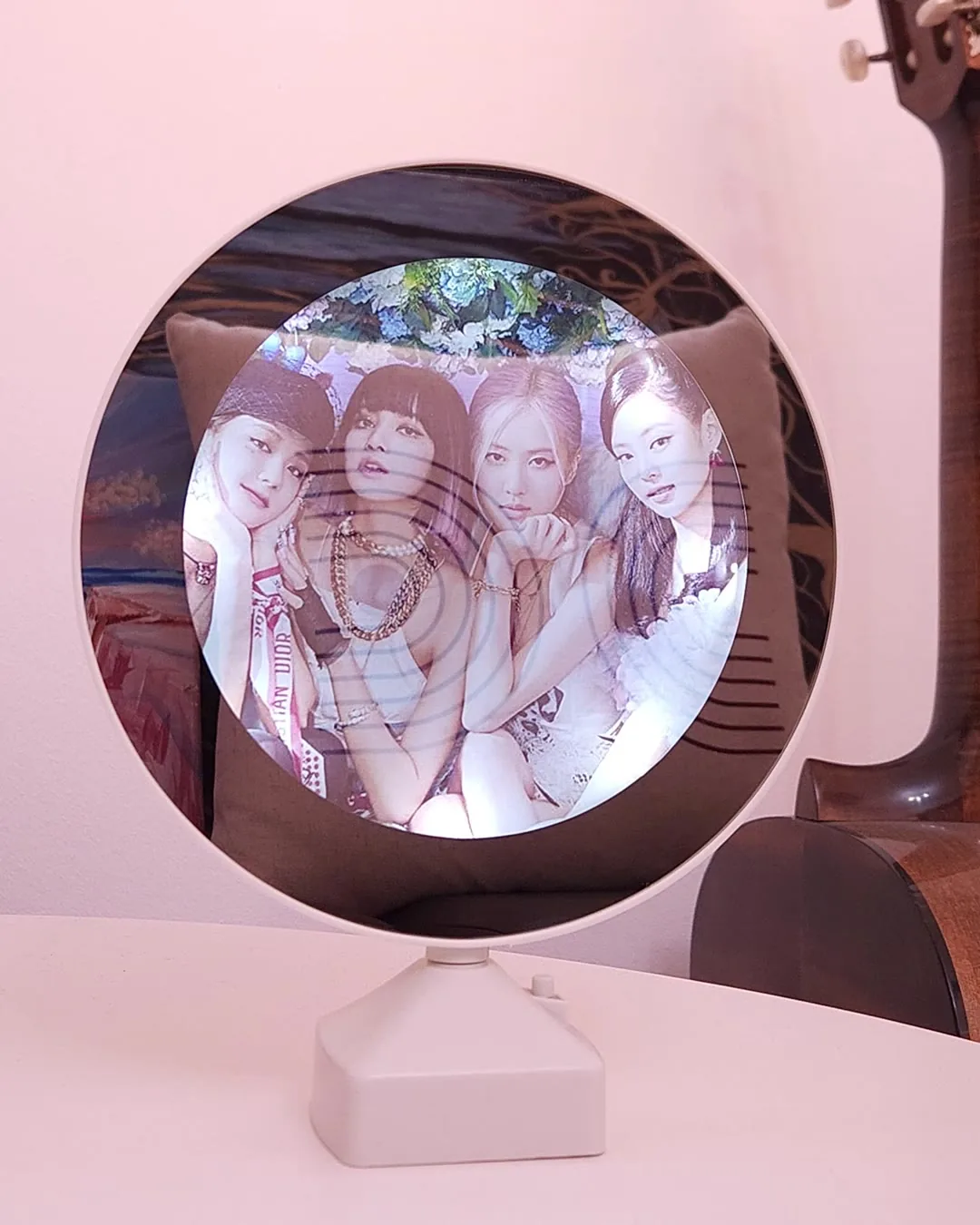 Oglinda personalizata cu poza trupei preferate, cadou pentru fani K-pop, aprinsa cu LED